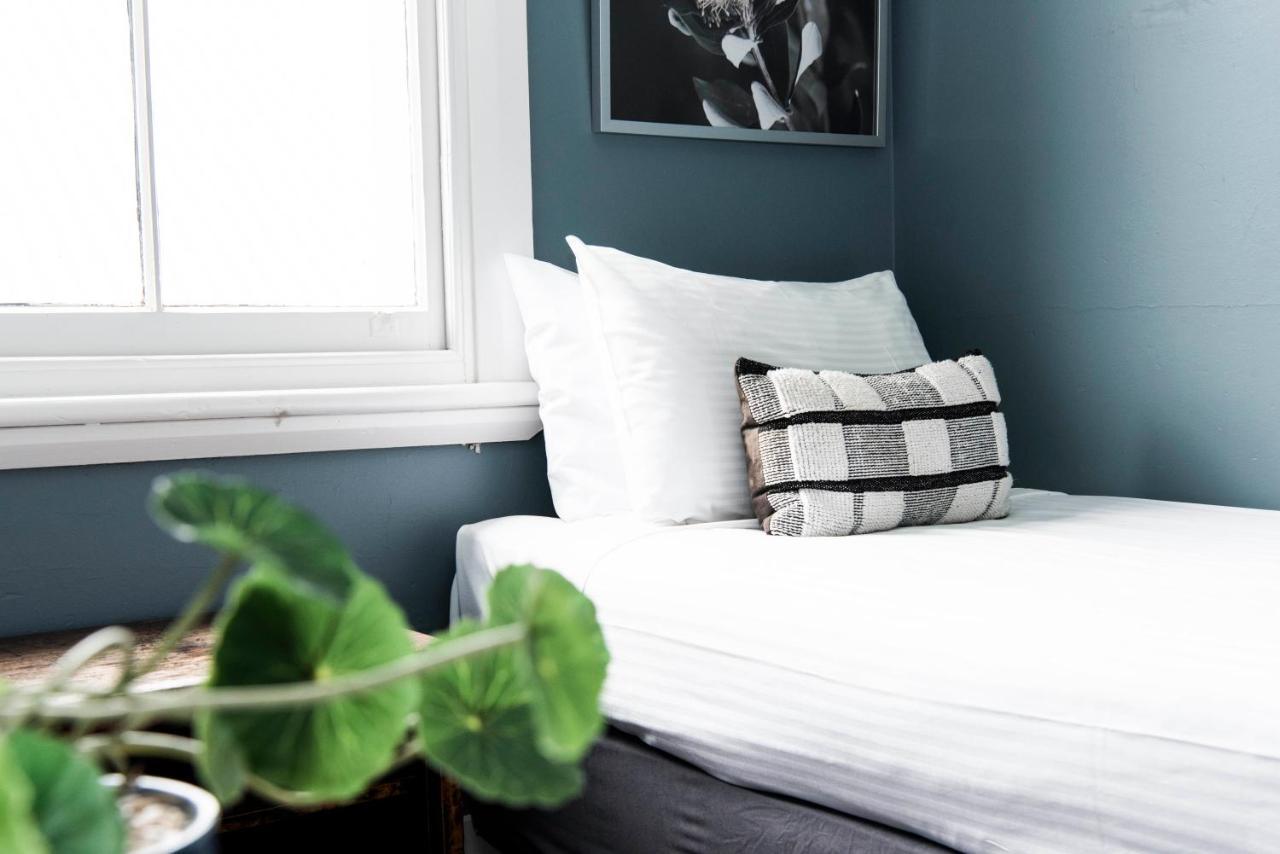 The Paragon Hotel Mudgee Bagian luar foto